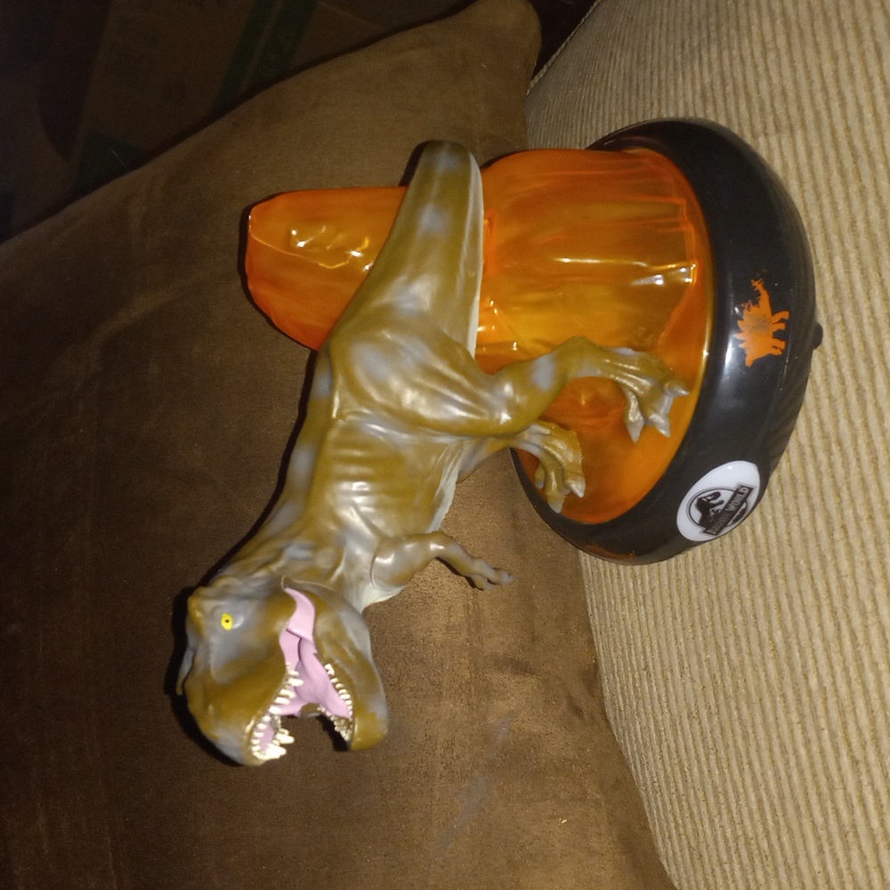 ❤️ FINAL REDUCTION. Jurassic World T Rex Nightlight